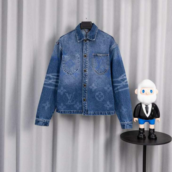 Picture of LV Sweater Suits _SKULVsz46-52sz30-36aztxC141C14241243